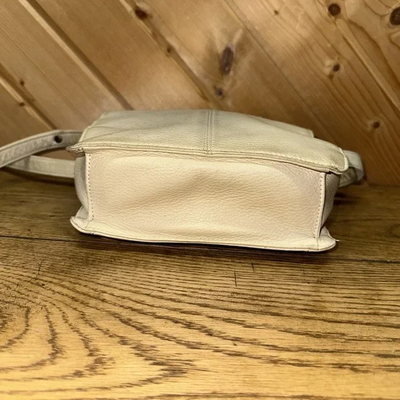 90's Y2K‎ Fossil Cream Pebbled Leather Crossbody Purse Bag | 75082 - Picture 6 of 10